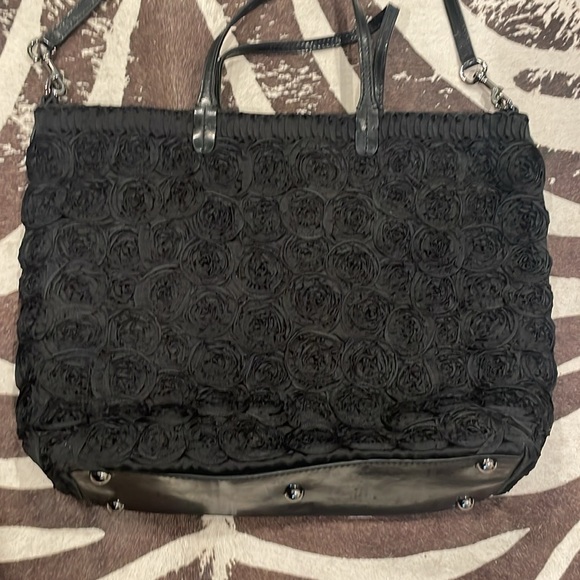 Valentino Garavani Black Floral Tote Bag - Picture 7 of 11